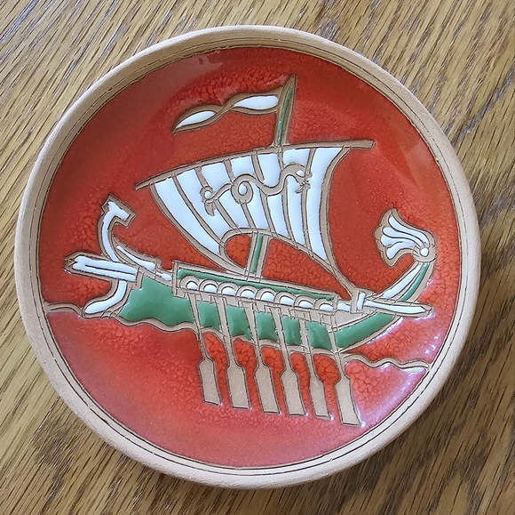 Bonis Other - Viking Ship Decorative Plate - Red and Green